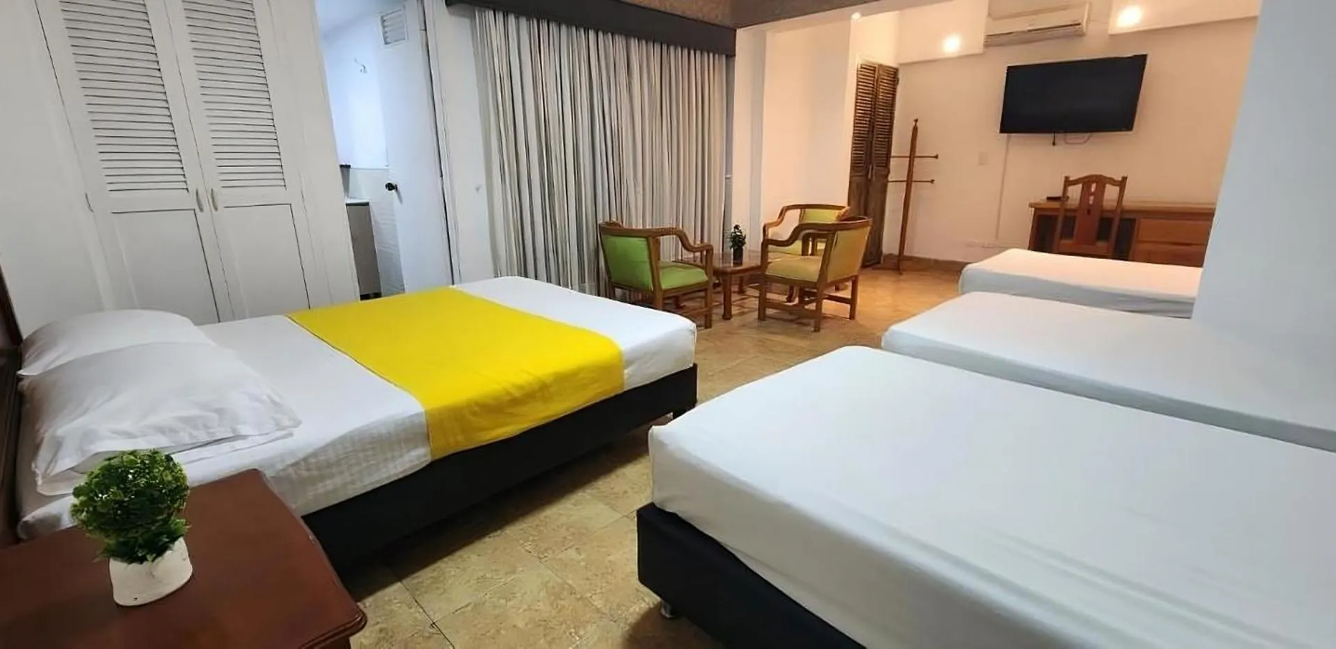 Hotel Laureles 70 Medellin Colombia